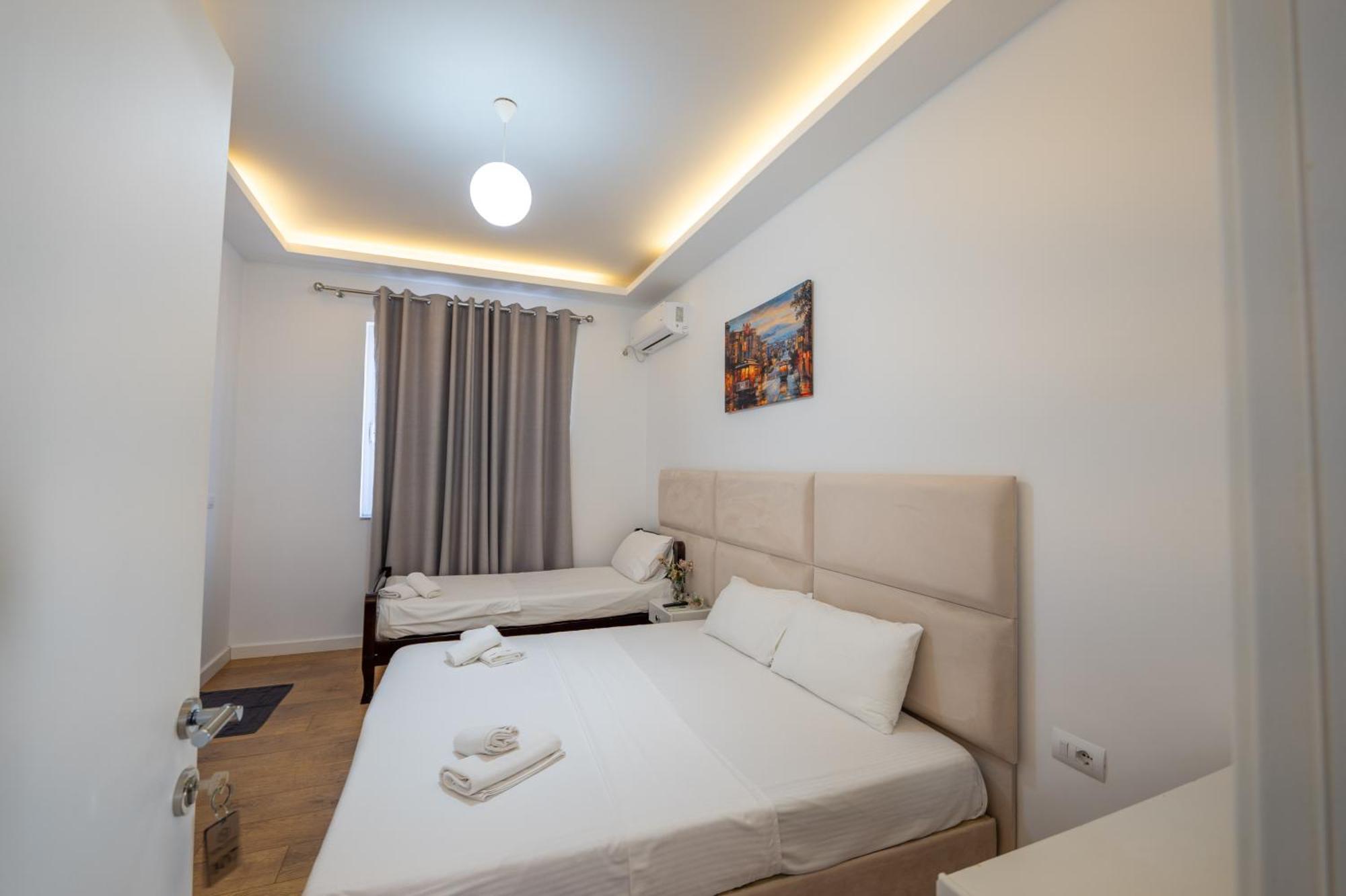 Hotel Myrtai - City Center Sarande Exterior photo