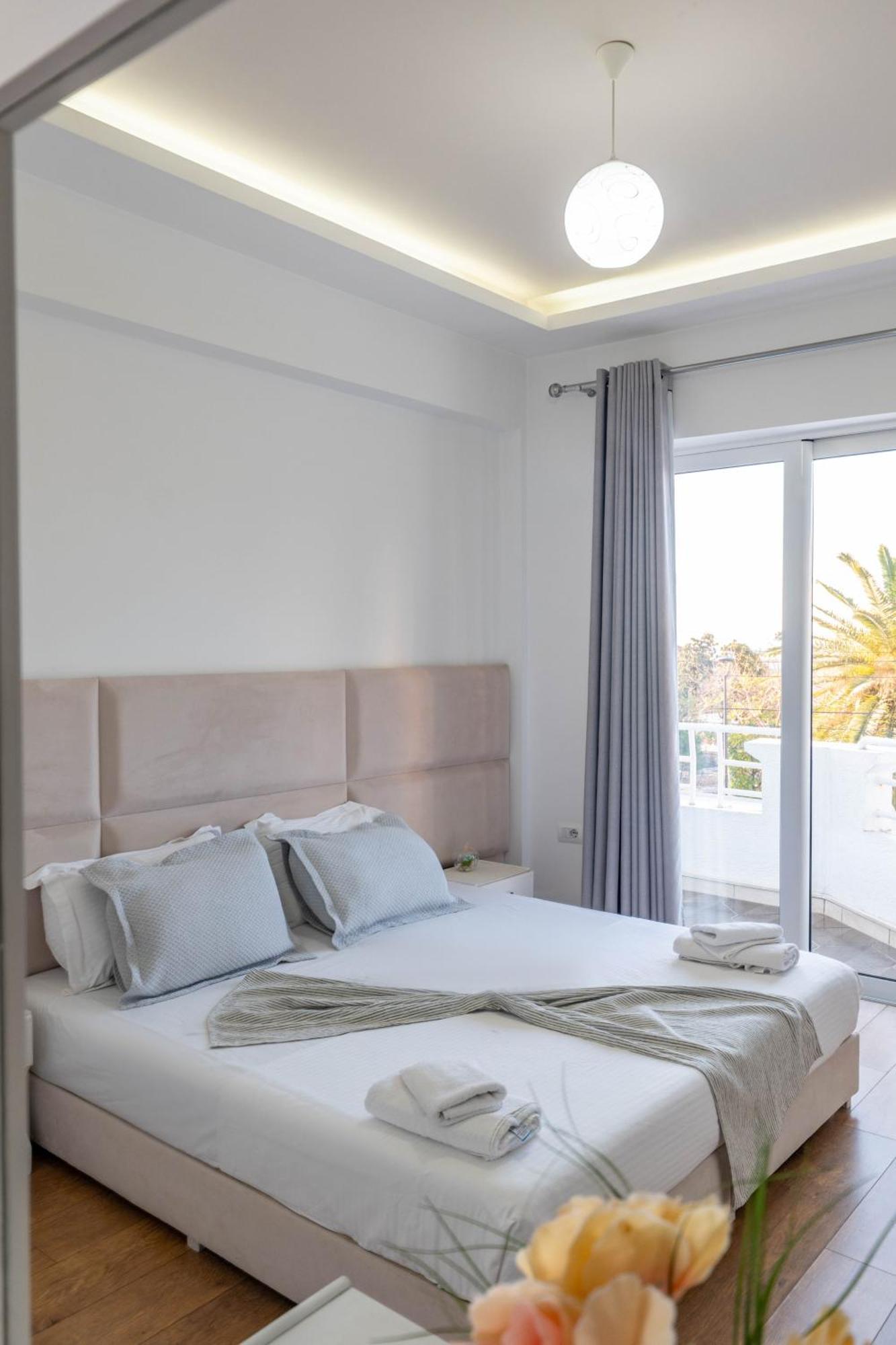 Hotel Myrtai - City Center Sarande Exterior photo